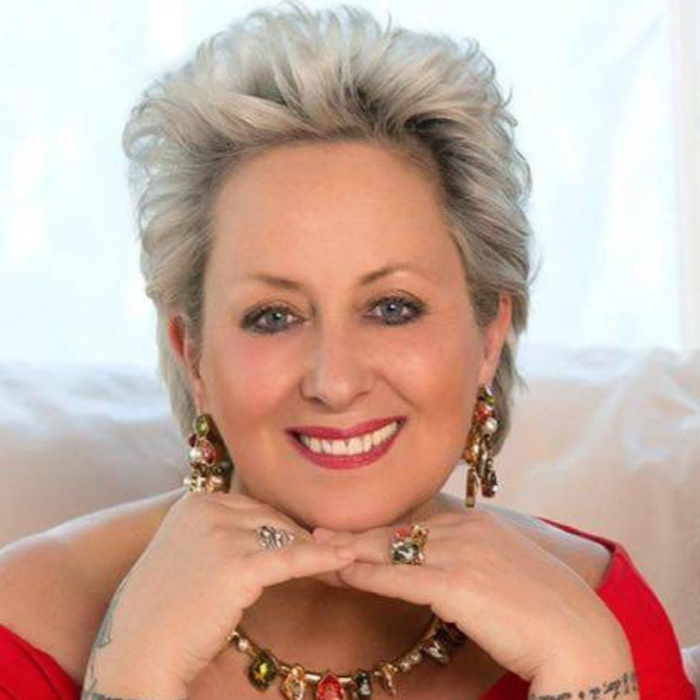 Carolyn Smith